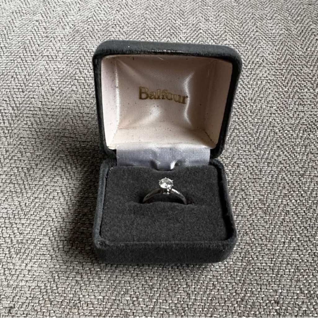 Vvs1 Diamond Engagement Ring Preowned